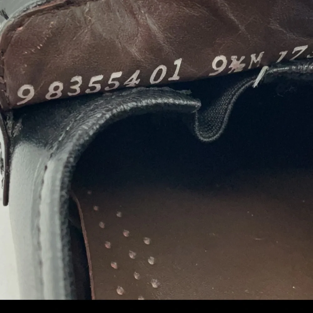 Nunn Bush leather Black and Brown Oxfords with Durable‎ Sole size 9.5